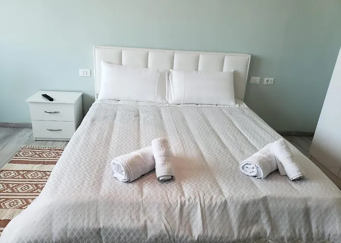 Agroni Rooms