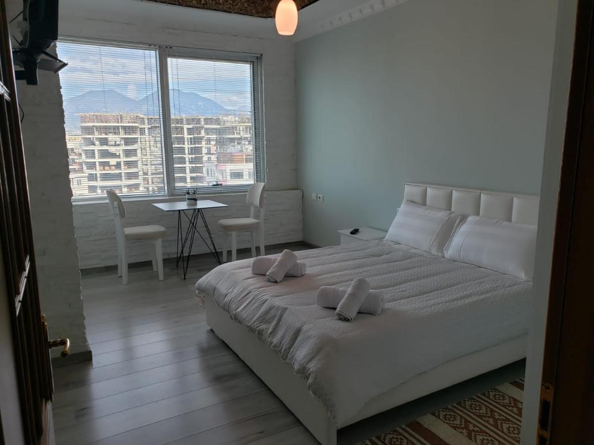 Agroni Tirana